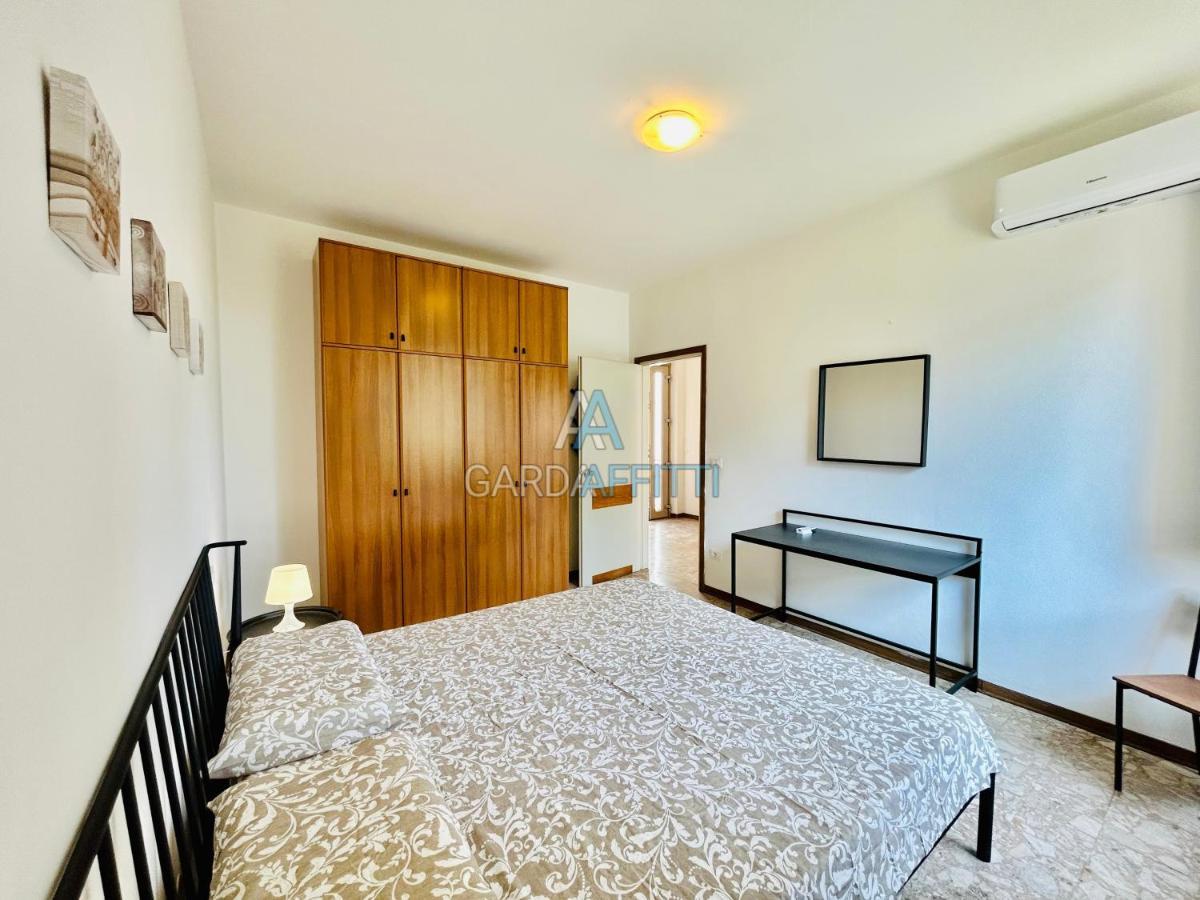 Ares Apartment - Vicino Al Lago Di Garda E Alla Stazione Treno Desenzano del Garda Exterior foto