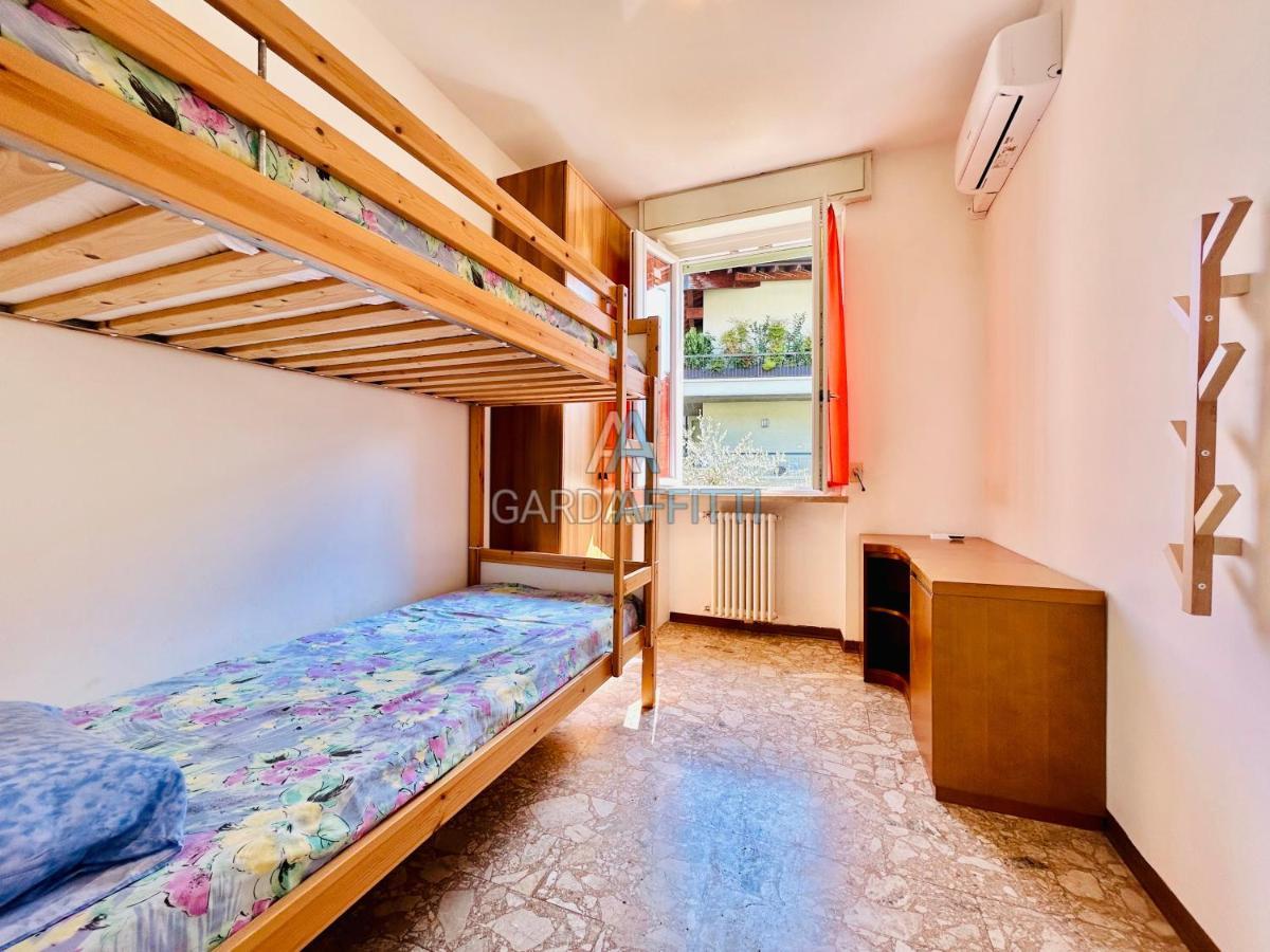 Ares Apartment - Vicino Al Lago Di Garda E Alla Stazione Treno Desenzano del Garda Exterior foto