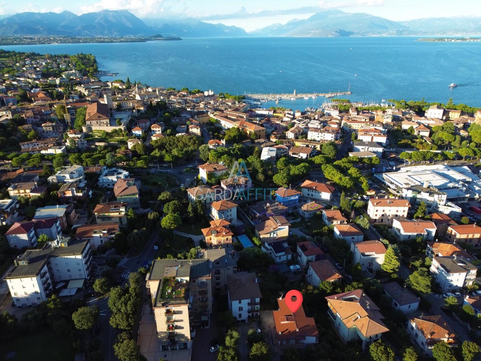 Ares Apartment - Vicino Al Lago Di Garda E Alla Stazione Treno Desenzano del Garda Exterior foto